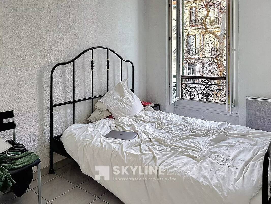Appartement à MARSEILLE-5E