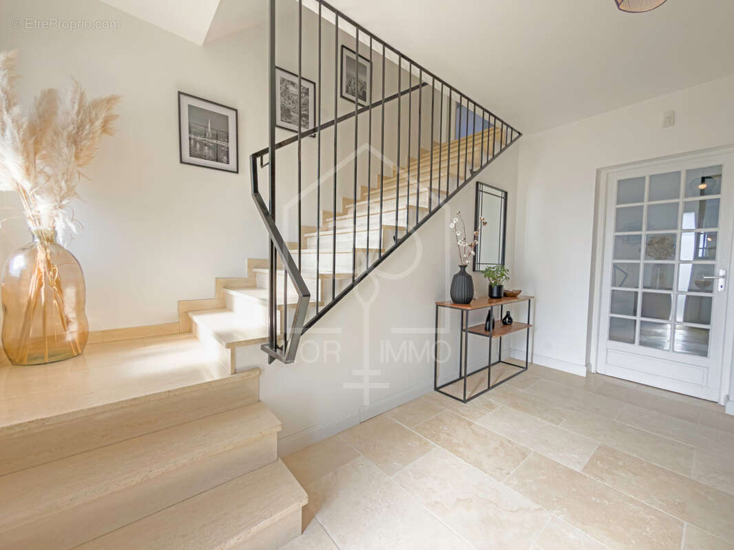 Maison à CHARLY-ORADOUR