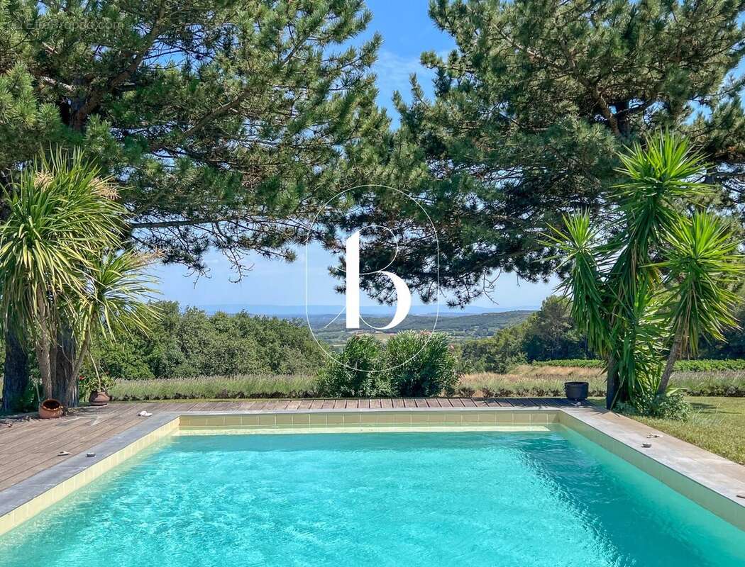 Maison 206 m² à Saint-Alexandre  - photo 2
