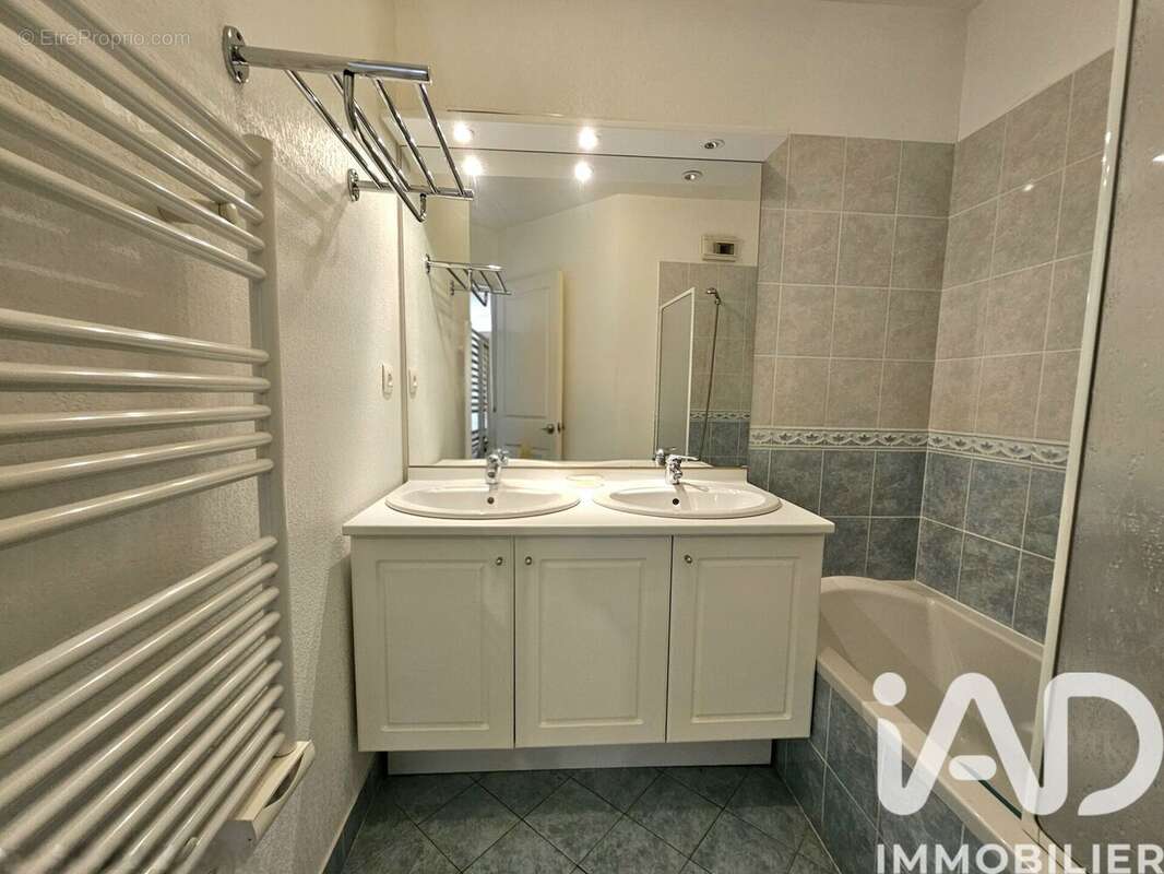 Photo 9 - Appartement à LE LUC