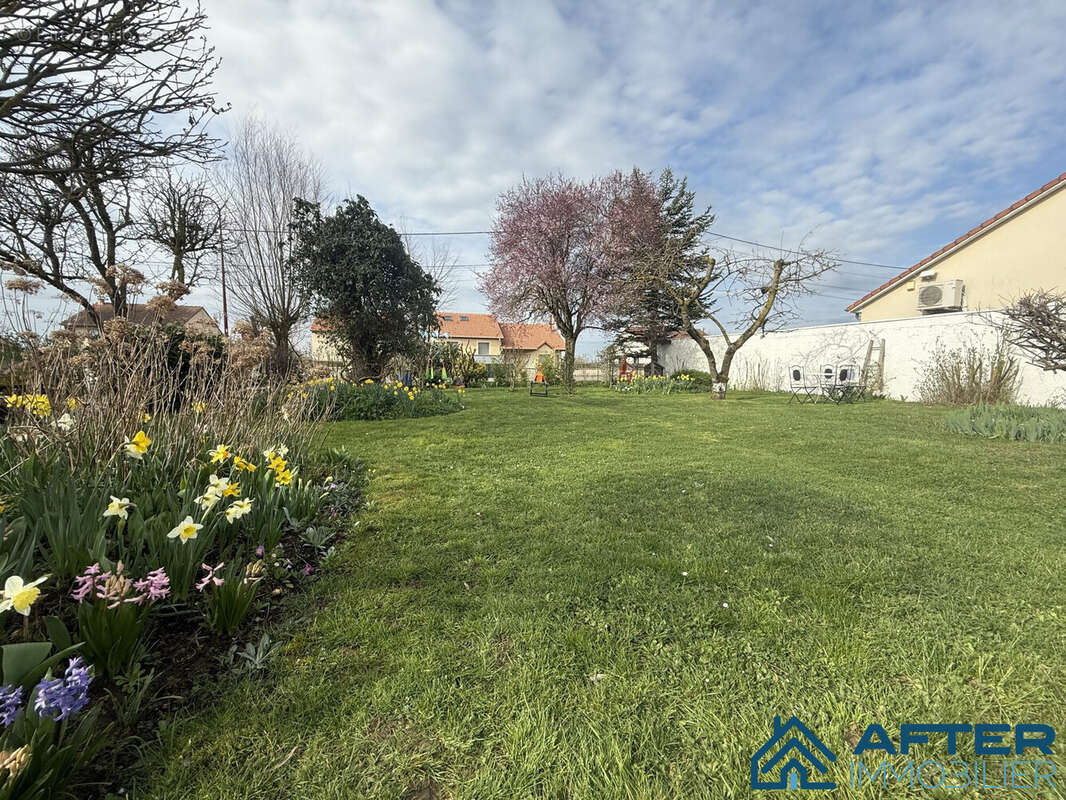 Maison à COURBESSEAUX
