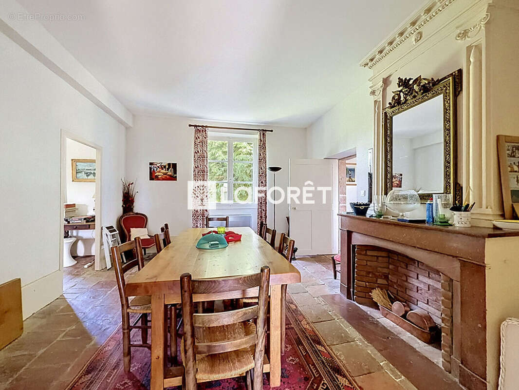 Maison à vendre Saint Julien Sur Veyle 10 pièce(s) 268.03 m2 - photo 9