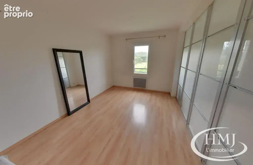Appartement 4 pièces 87 m² à vendre à Courcouronnes (91080) - photo 6