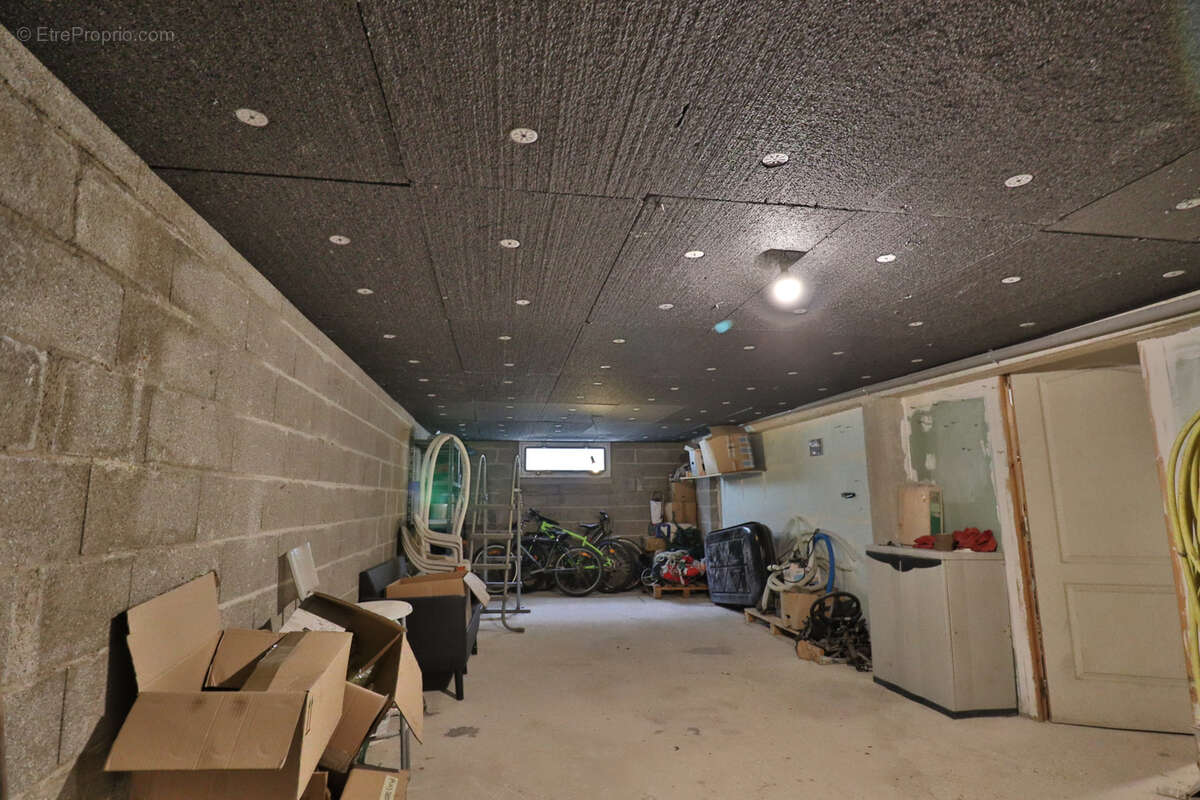 Maison à SAINT-REMY-SOUS-BARBUISE