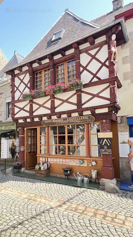 Commerce à PAIMPOL