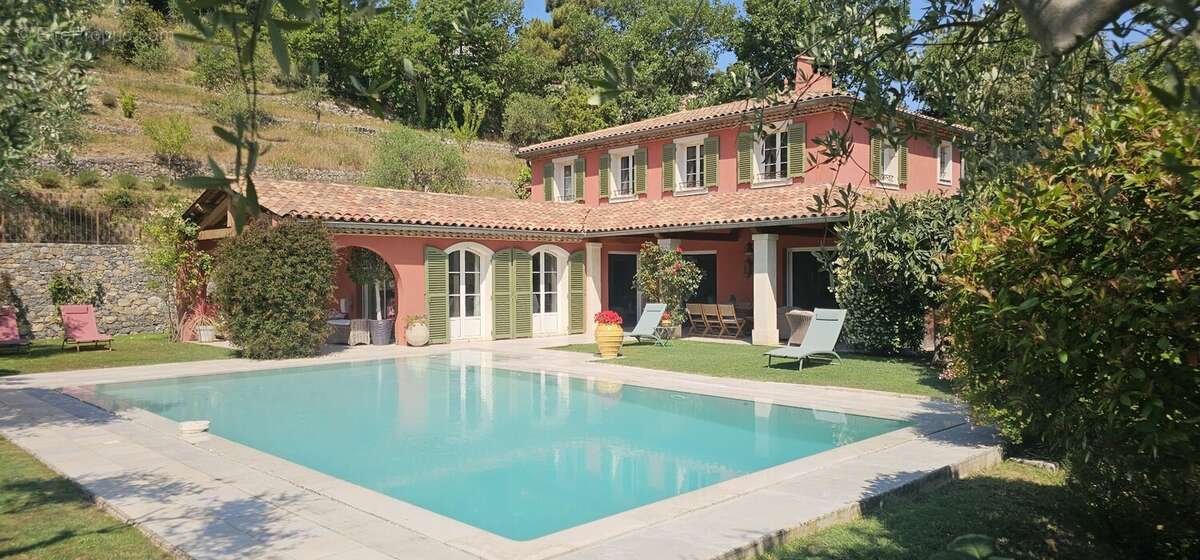 Levens  maison d'architecte au style florentin  piscine  prestations haut de gamme - photo 16