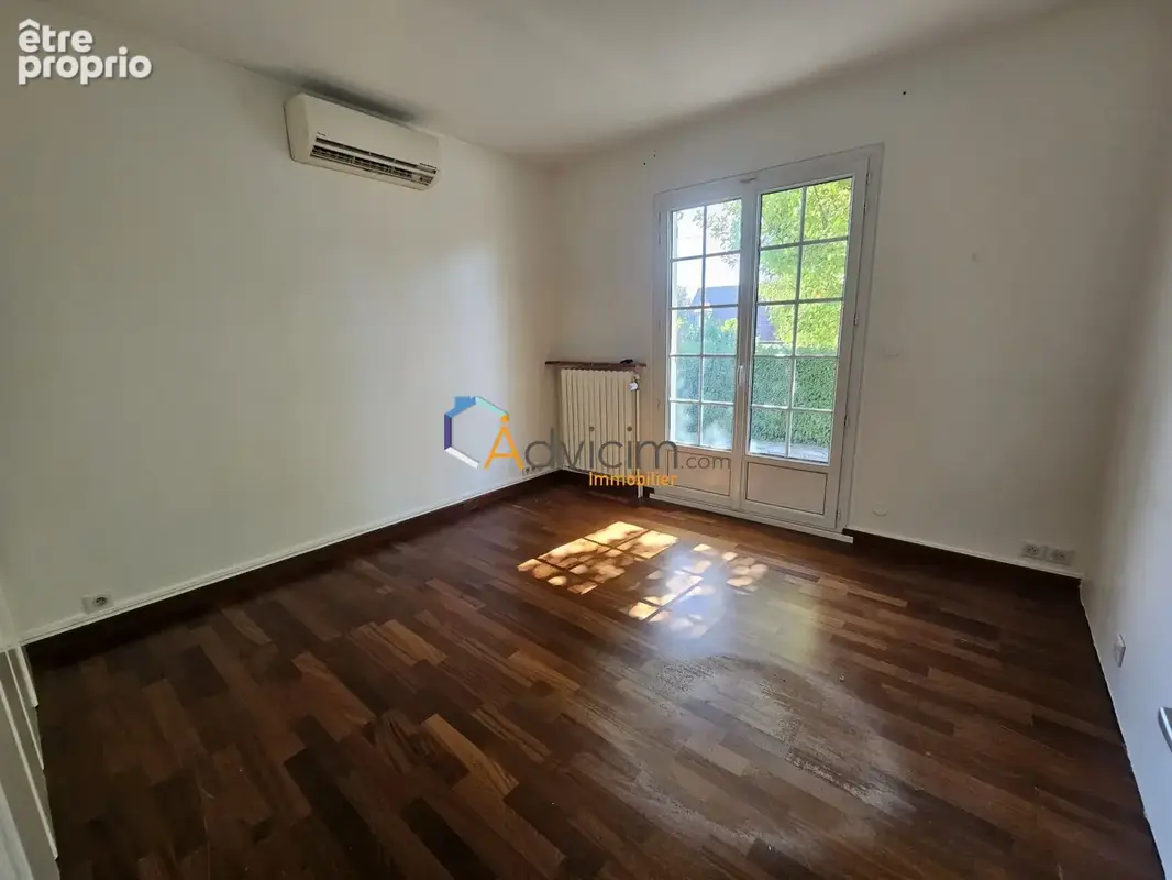 Maison 8 pièces 217 m² à vendre à Orleans (45000) - photo 7