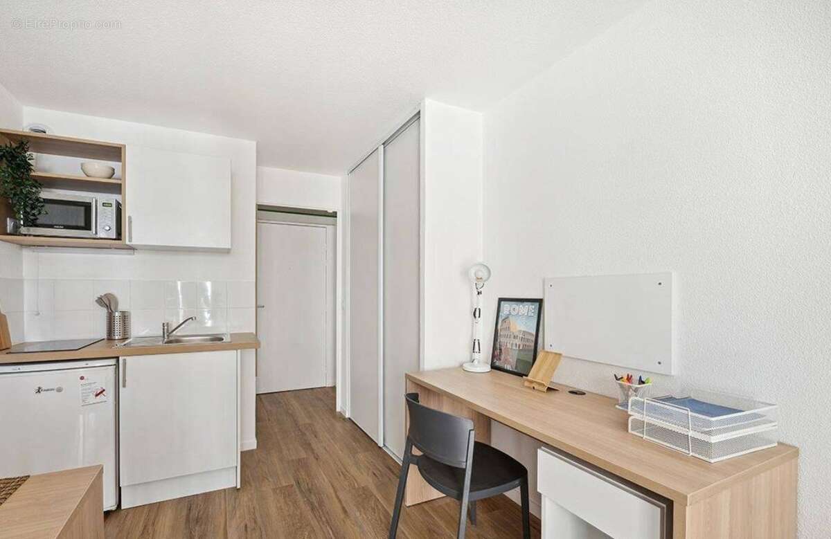 Appartement à COURBEVOIE