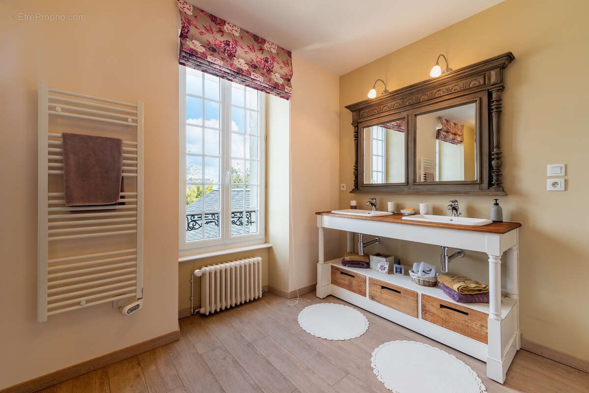 Maison à VILLERS-BOCAGE