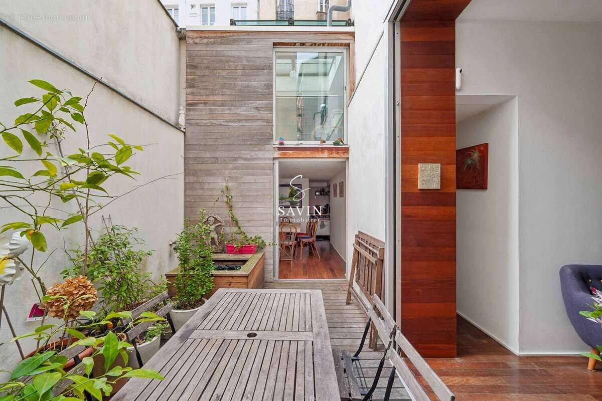 Maison à PARIS-14E