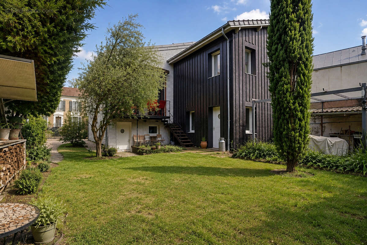 Maison à BRY-SUR-MARNE