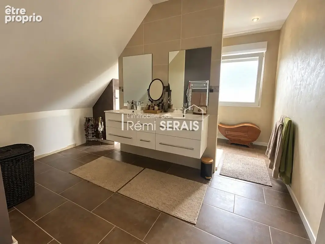 Maison spacieuse, 4 chambres, aux portes de FALAISE - photo 11