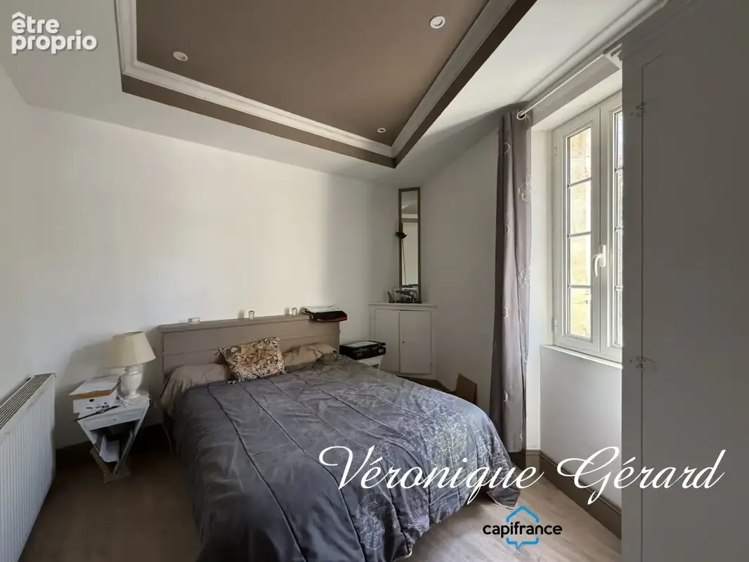 Belle maison en pierre de taille de 252 m², 7 chambres, combles aménageables, jardin paysager,3 garages - photo 11