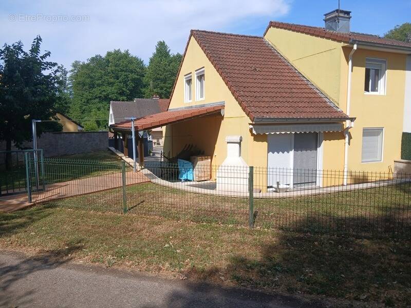 Maison à VILLERSEXEL