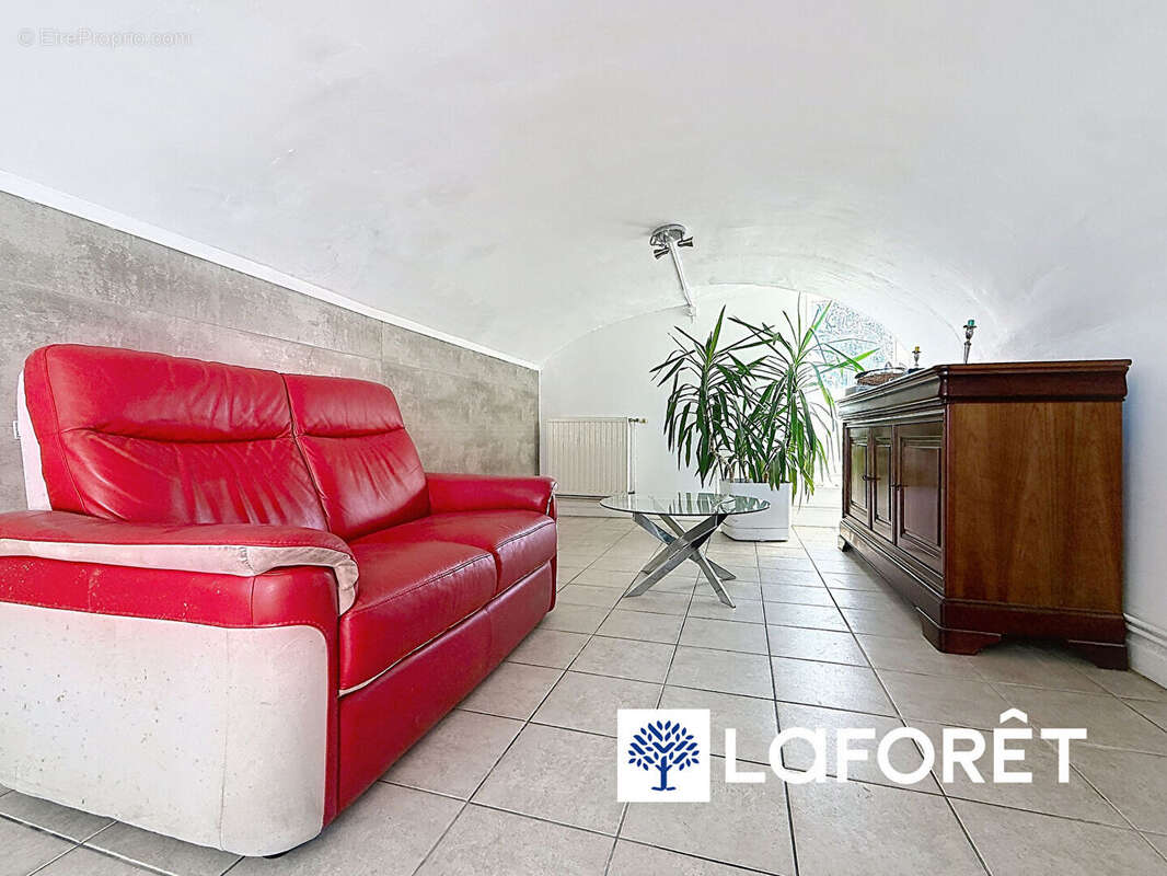 Maison à L'ISLE-D'ABEAU