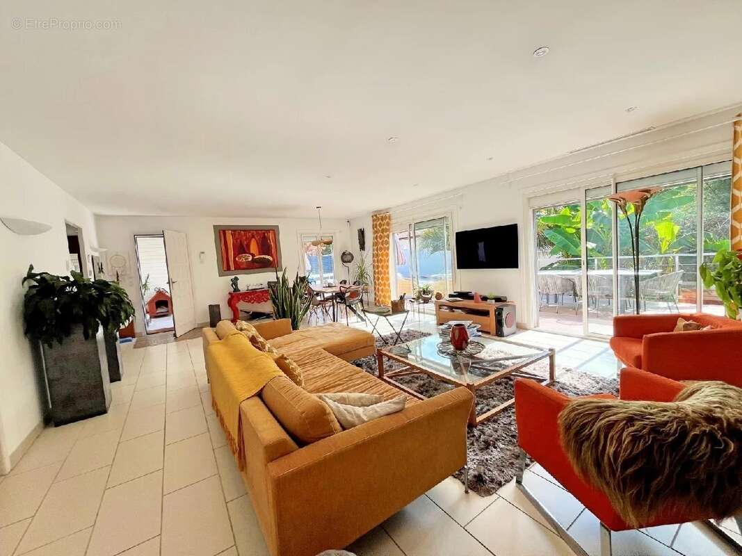 Maison 230 m² à Biarritz  - photo 2