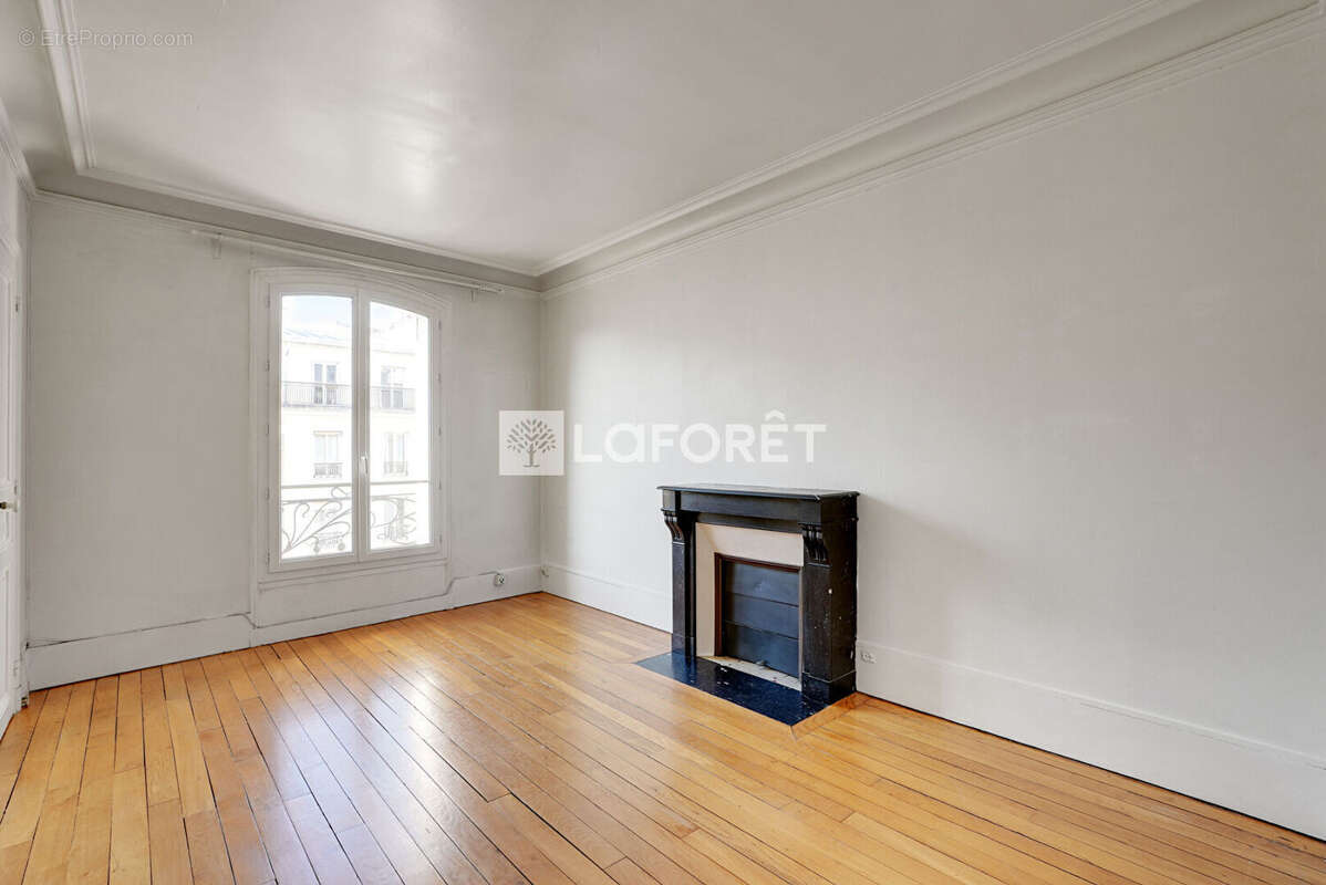 Appartement à PARIS-12E