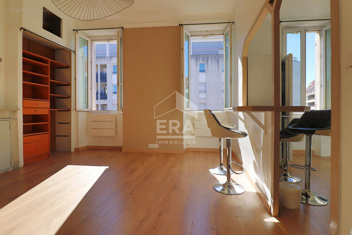 Appartement à MARSEILLE-10E