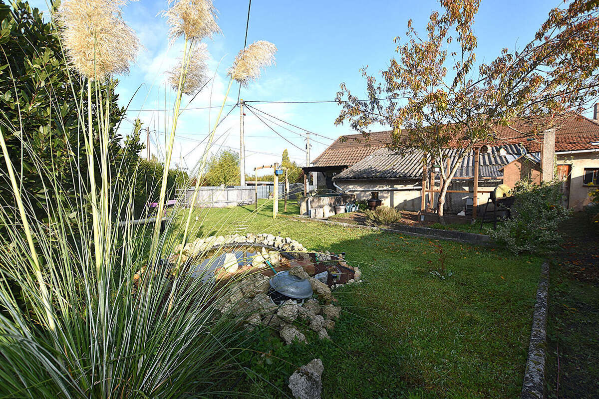 Maison à JALIGNY-SUR-BESBRE