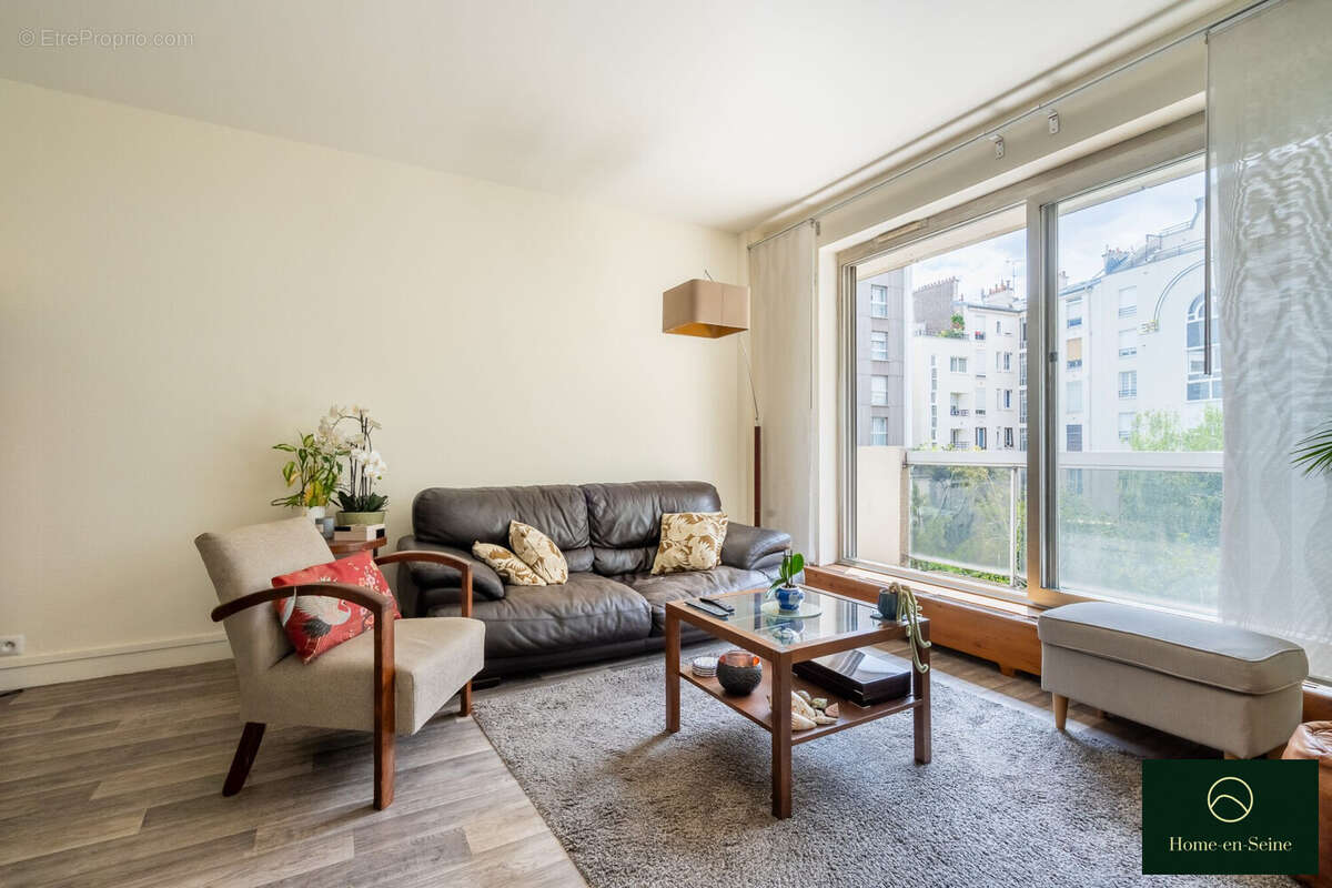 Appartement à PARIS-12E