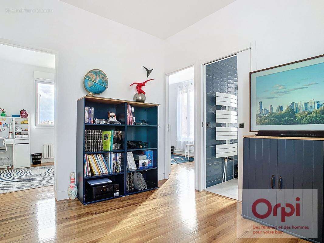 Maison à ISSY-LES-MOULINEAUX