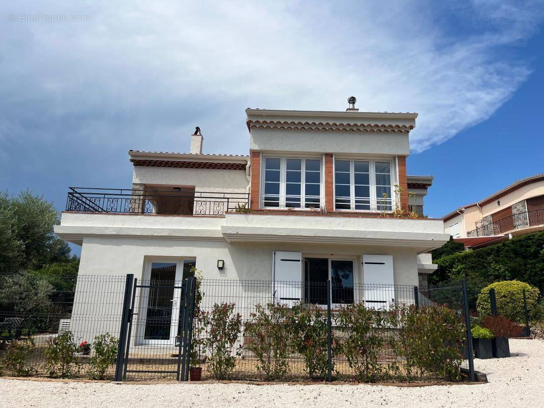 Appartement à SAINT-RAPHAEL