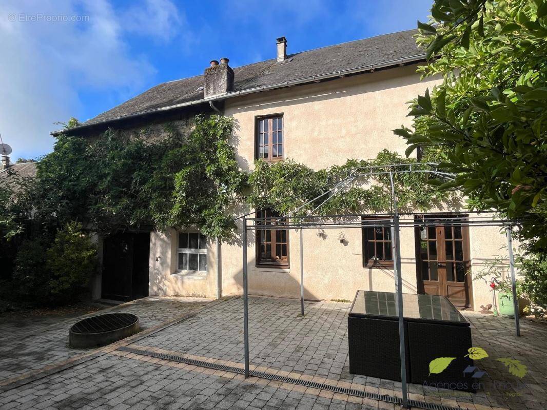 Maison à CHAMBOULIVE