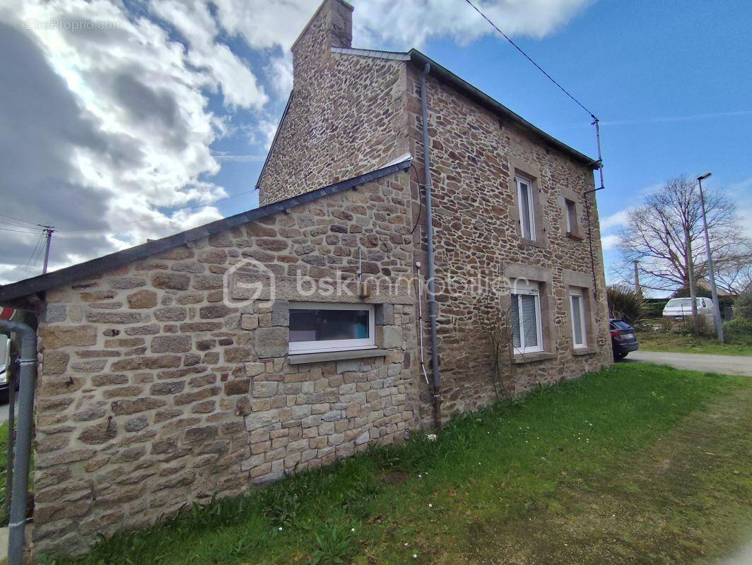 Maison à QUEVERT
