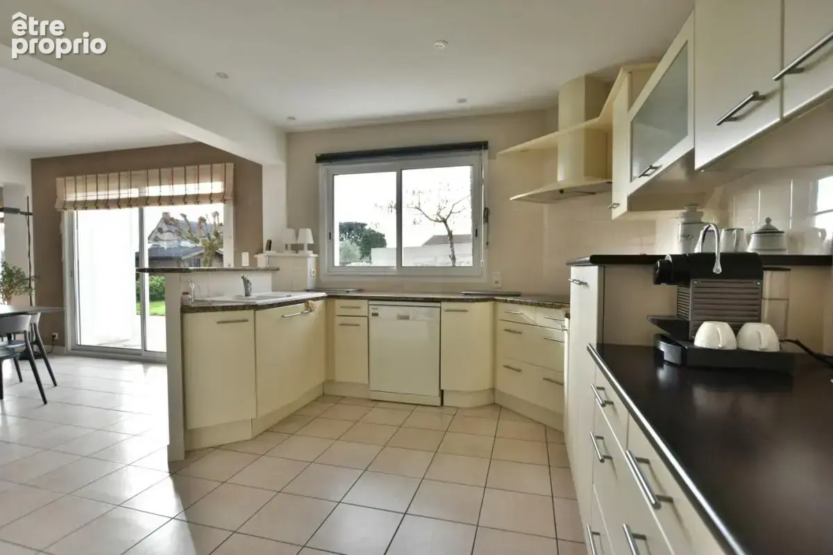 Maison 166 m² à Cholet  - photo 3