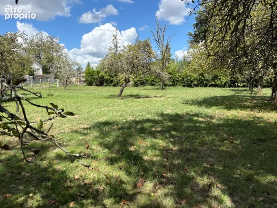 Photo Terrain à Le Tuzan au prix de 40 000€