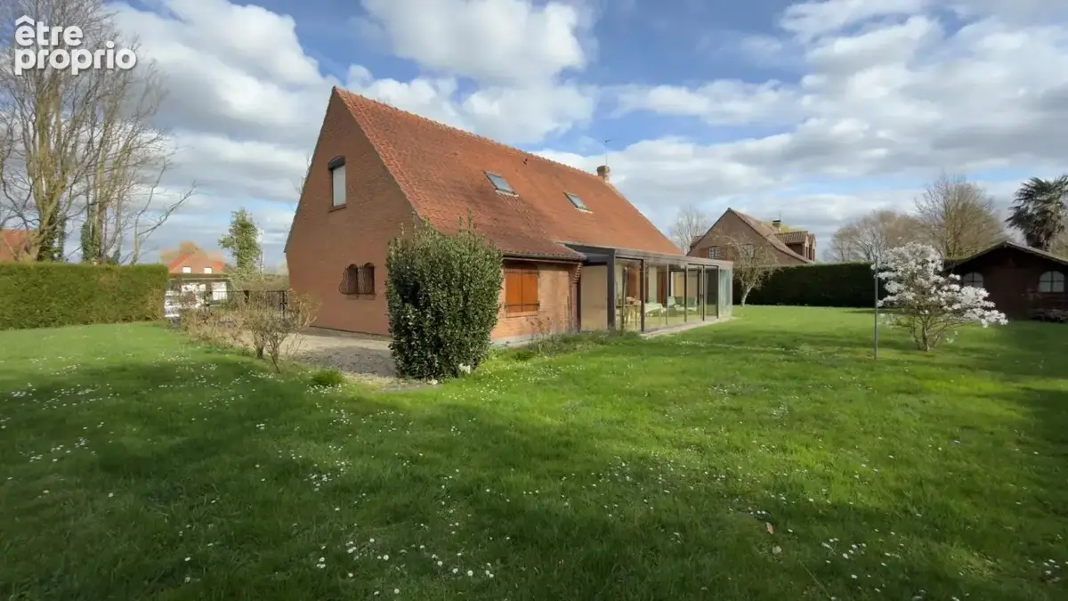 Photo Maison à Ennetieres-En-Weppes au prix de 493 000€