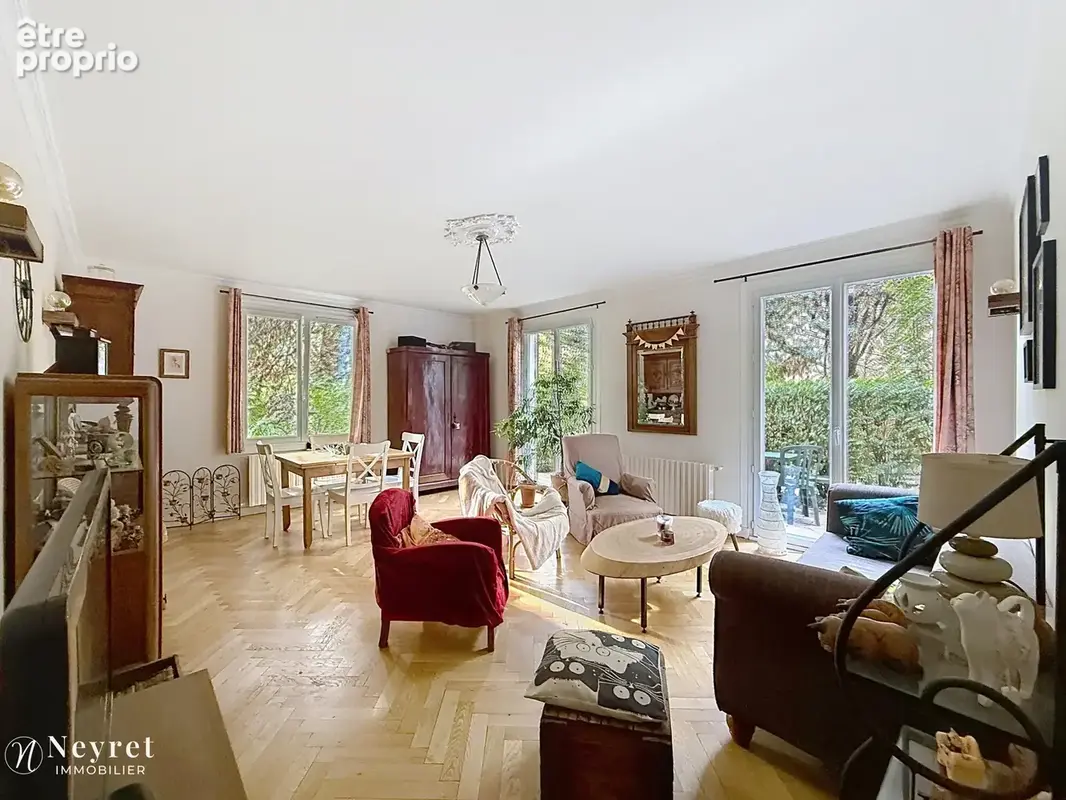Oullins centre, belle propriété de charme avec annexe de 100m2 - photo 7