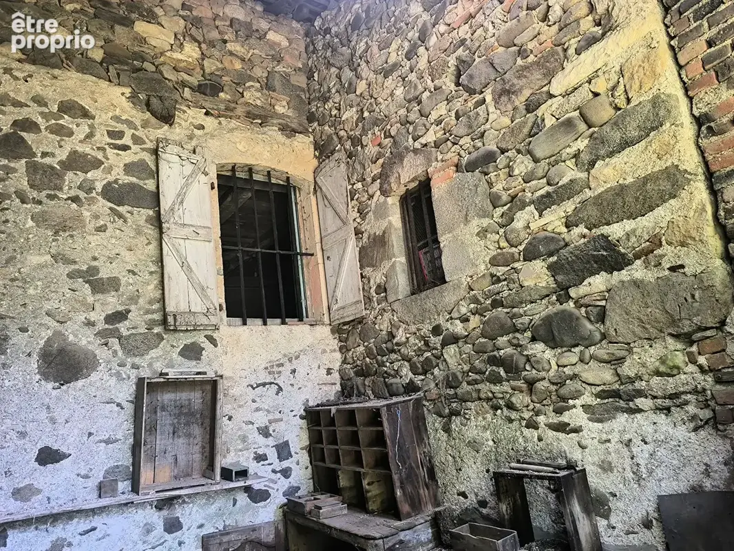 Maison et dépendances le long du Lot - photo 11