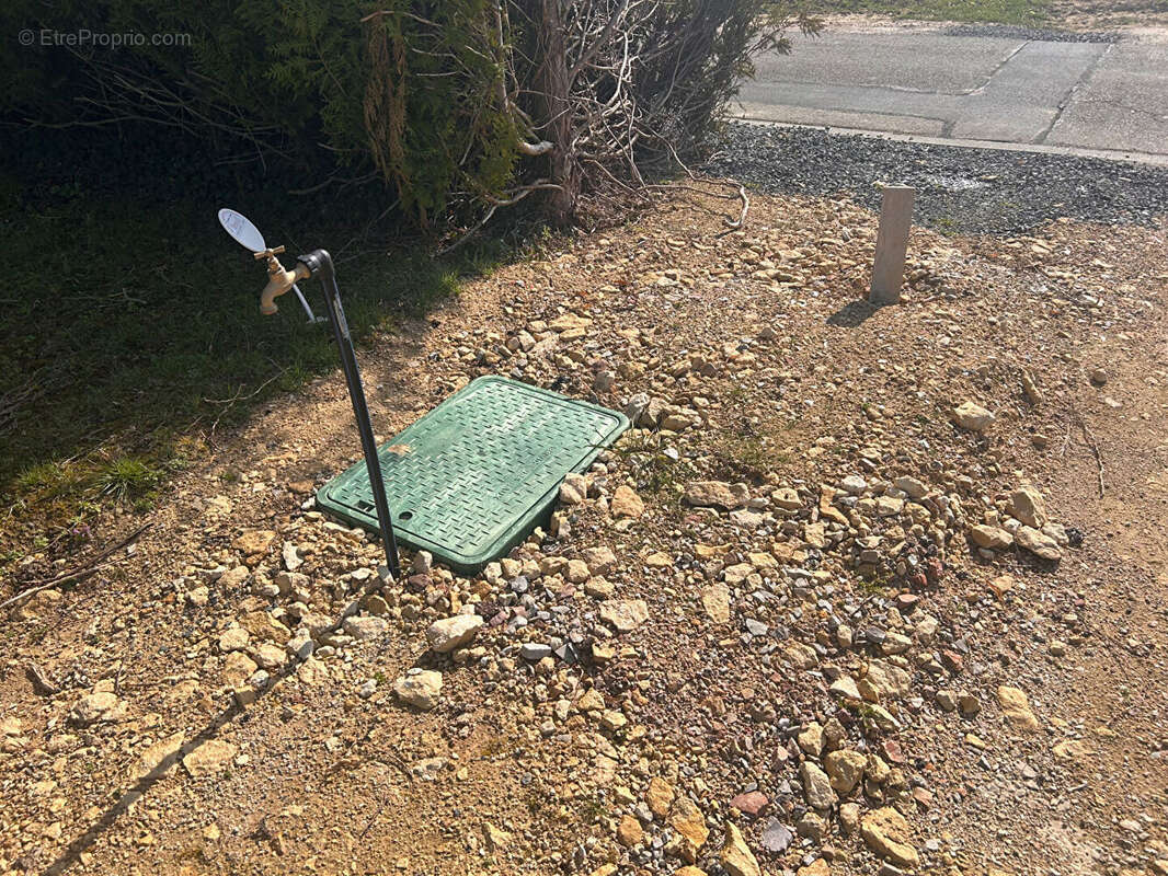 Terrain à EPANEY
