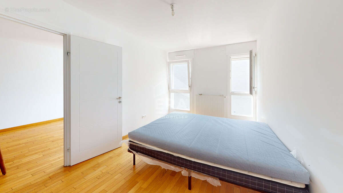 Appartement à PARIS-19E