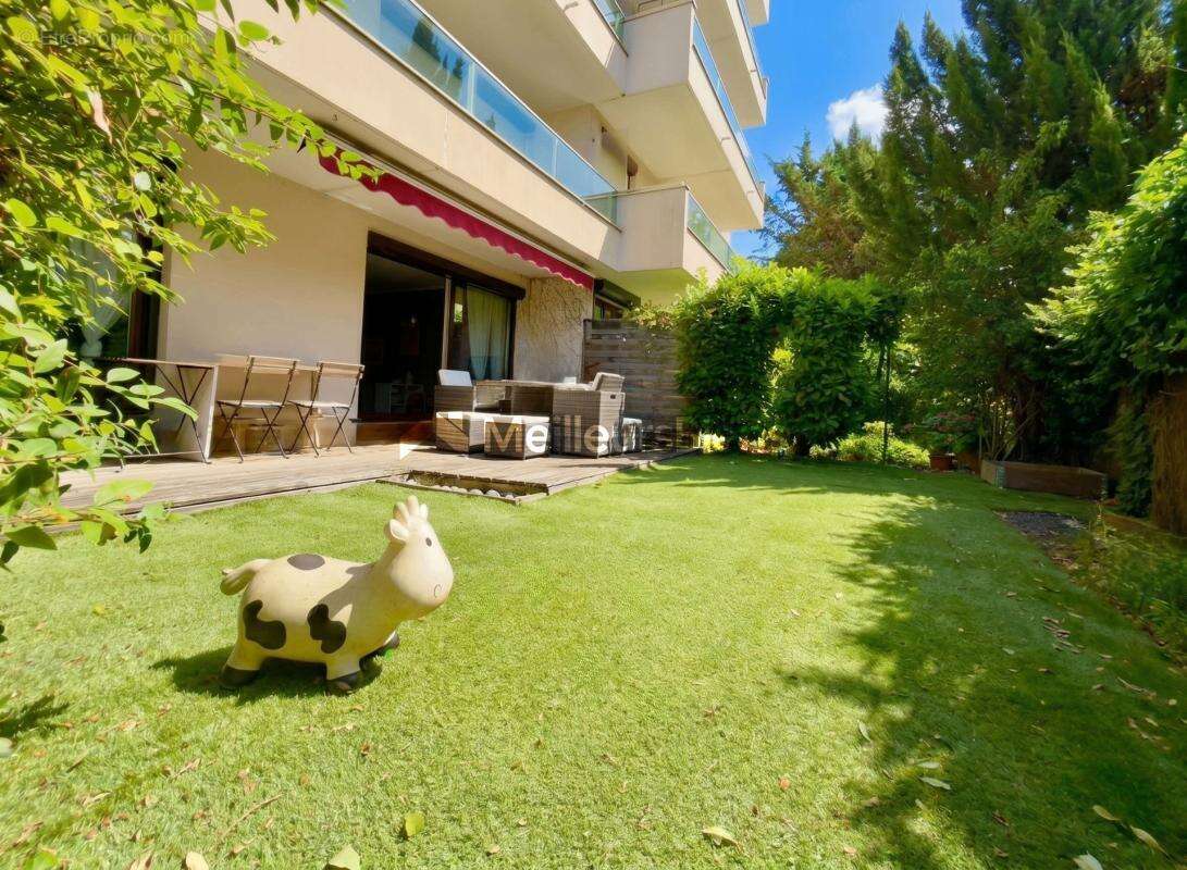 Appartement RDJ 99 m² à Le Pecq, 5 pièces, jardin et parking - photo 2