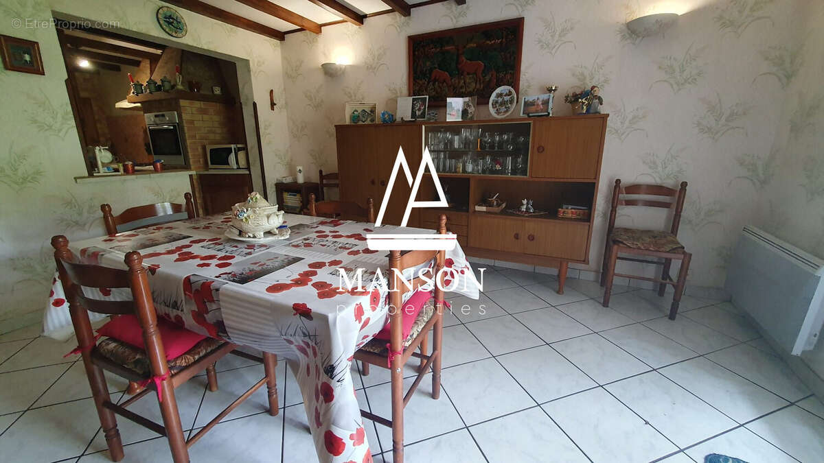 Maison à HOURTIN