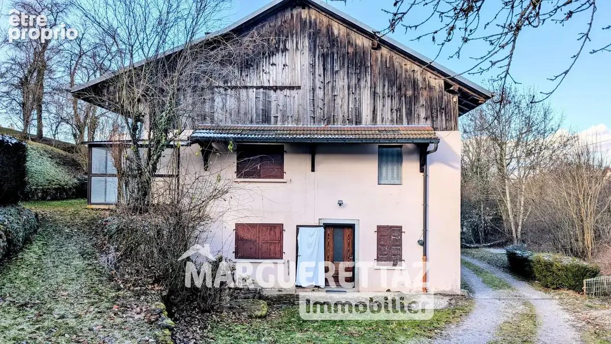 Ancienne bâtisse à rénover sur 4884m² de terrain (Zone N) - photo 7
