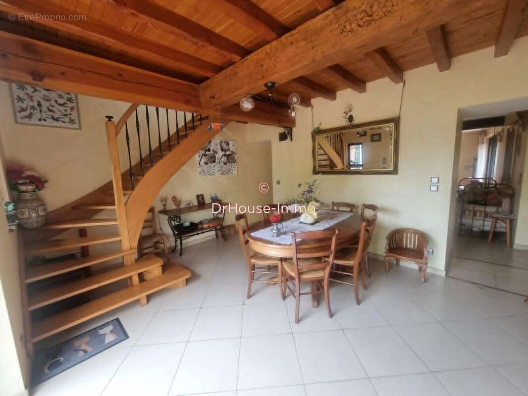 Maison 210 m² à Gaillac  - photo 13