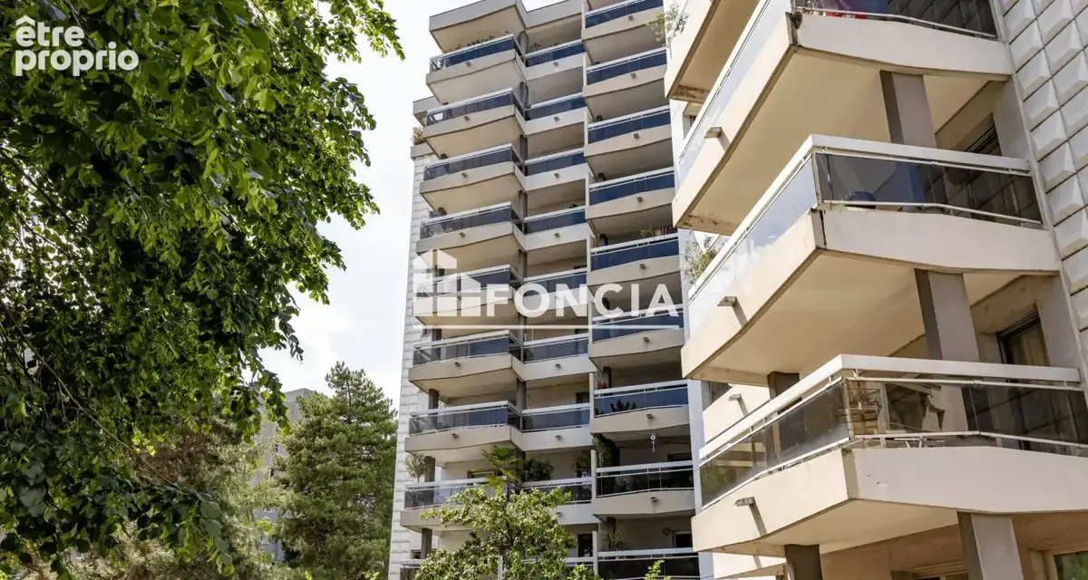T4 - 95m2 - terrasse - au calme - photo 14