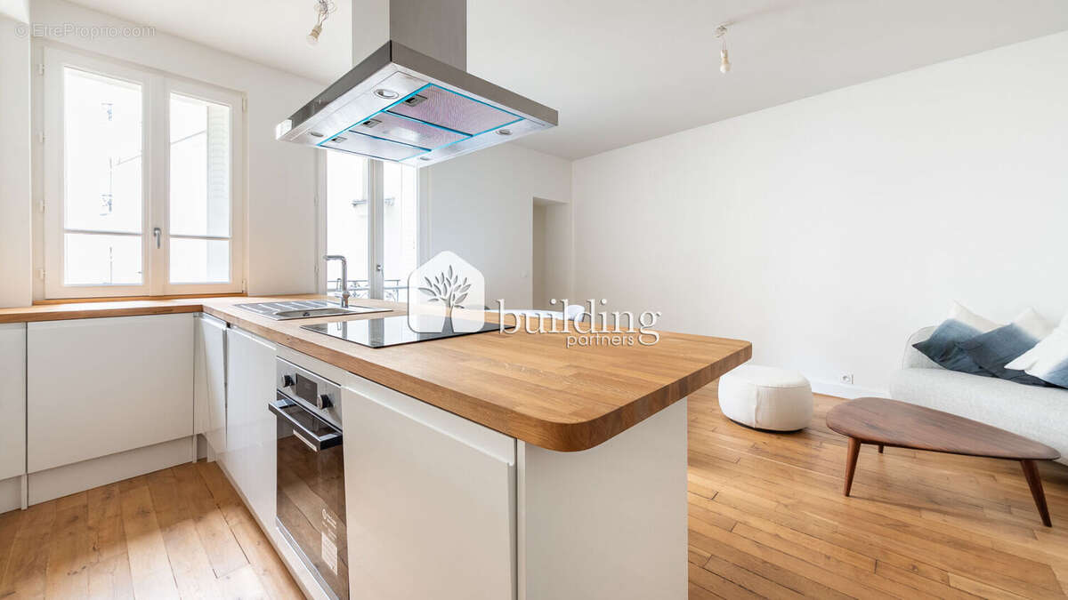 Appartement à PARIS-7E