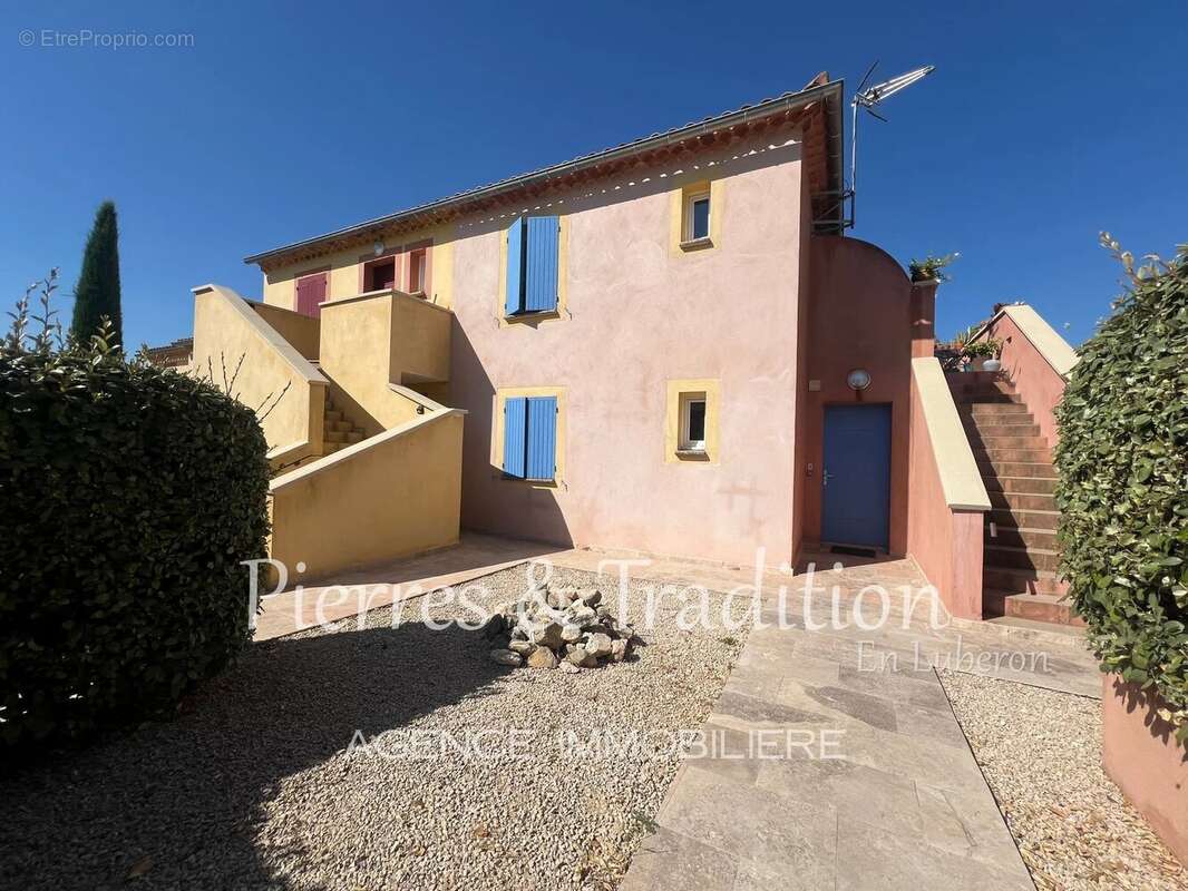 Roussillon, appartement T2 en rez de chaussée avec cour et parking - photo 9