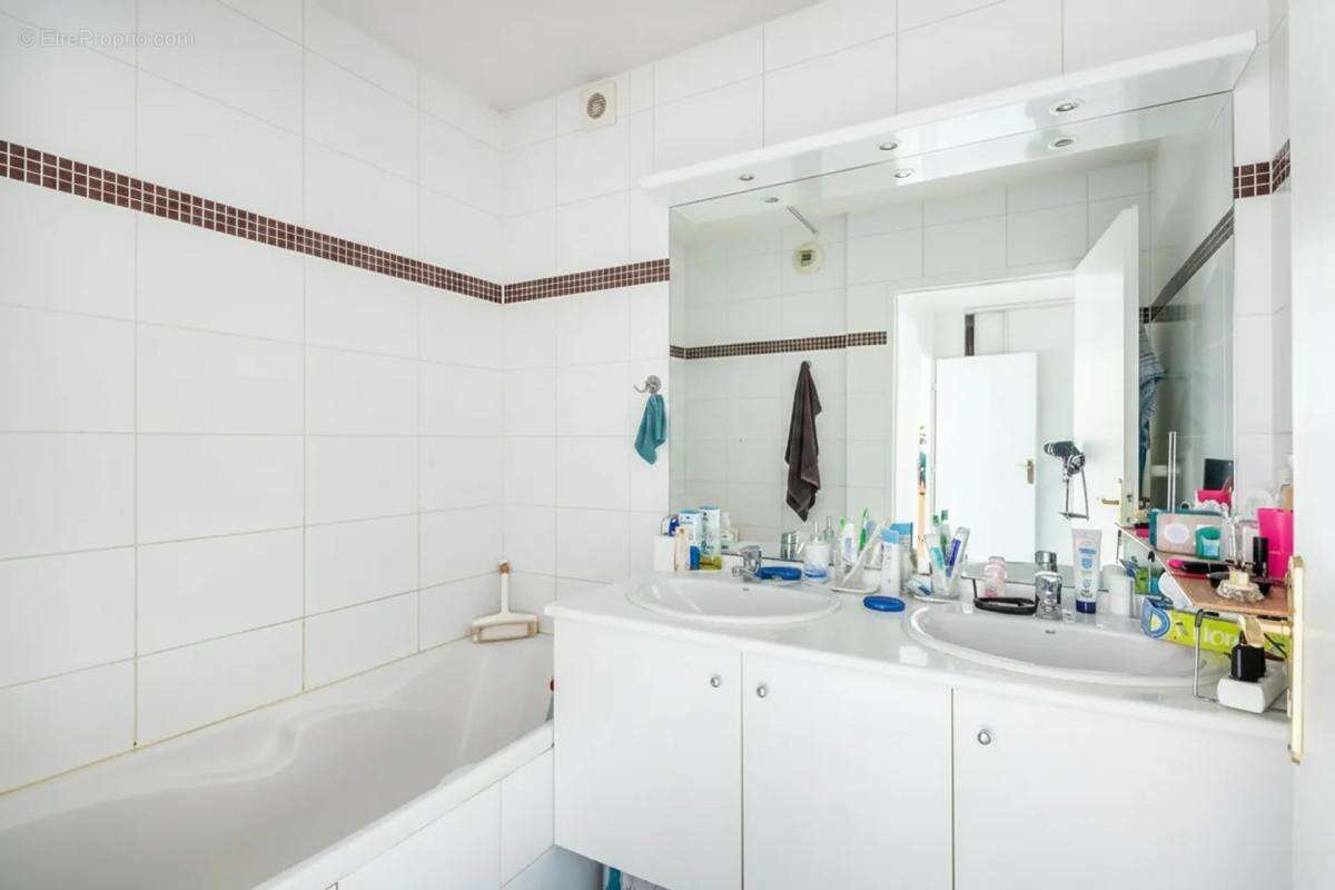 Appartement à MARSEILLE-13E