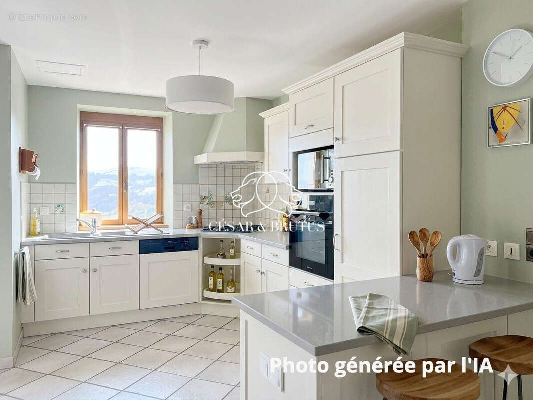 Maison à SAINT-MARCEL-L'ECLAIRE