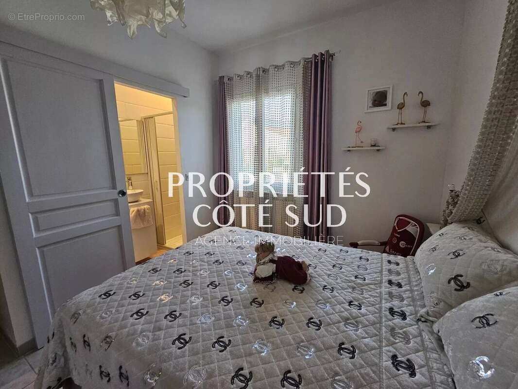 Maison à SAINT-VICTOR-LA-COSTE