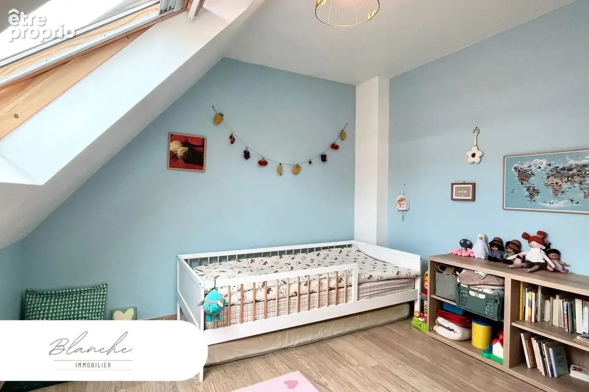 Maison à vendre 5 pièces VILLENEUVE D'ASCQ (59) - photo 12