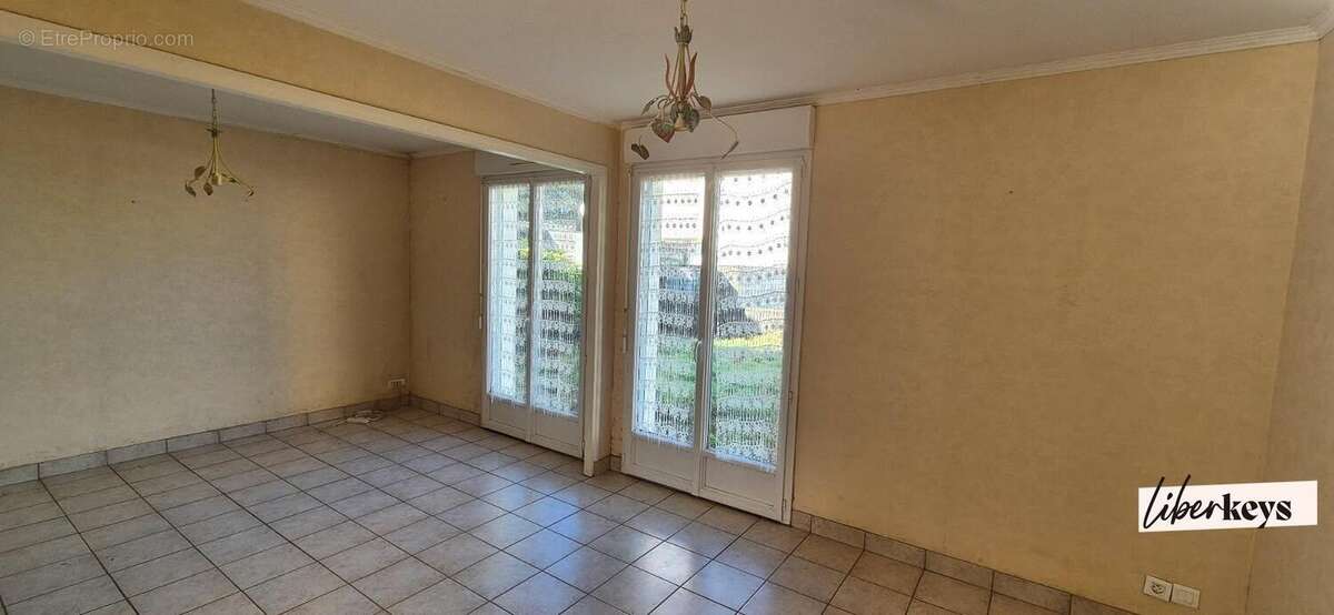 Maison à LANDIVISIAU