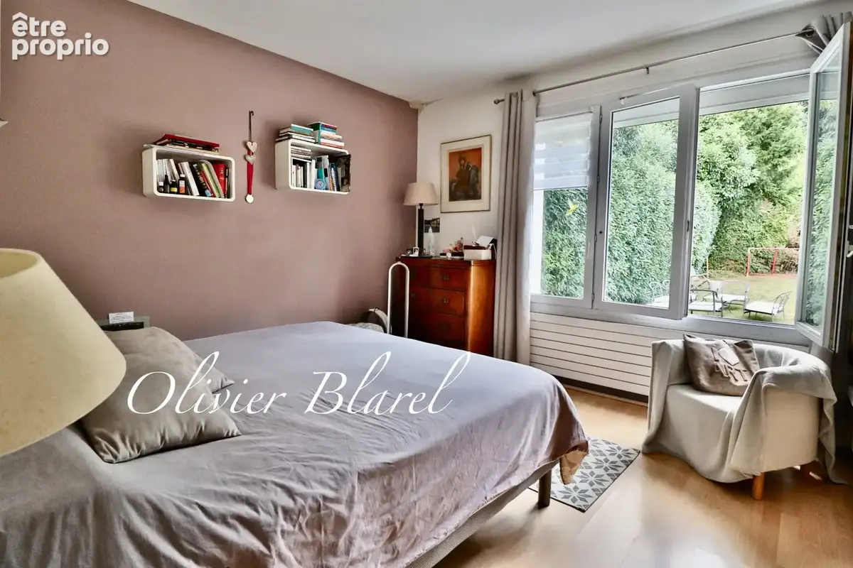 La Celle-Saint-Cloud – Villa familiale avec piscine – Parcelle de 967 m² – Gare à 3 minutes à pied - photo 10