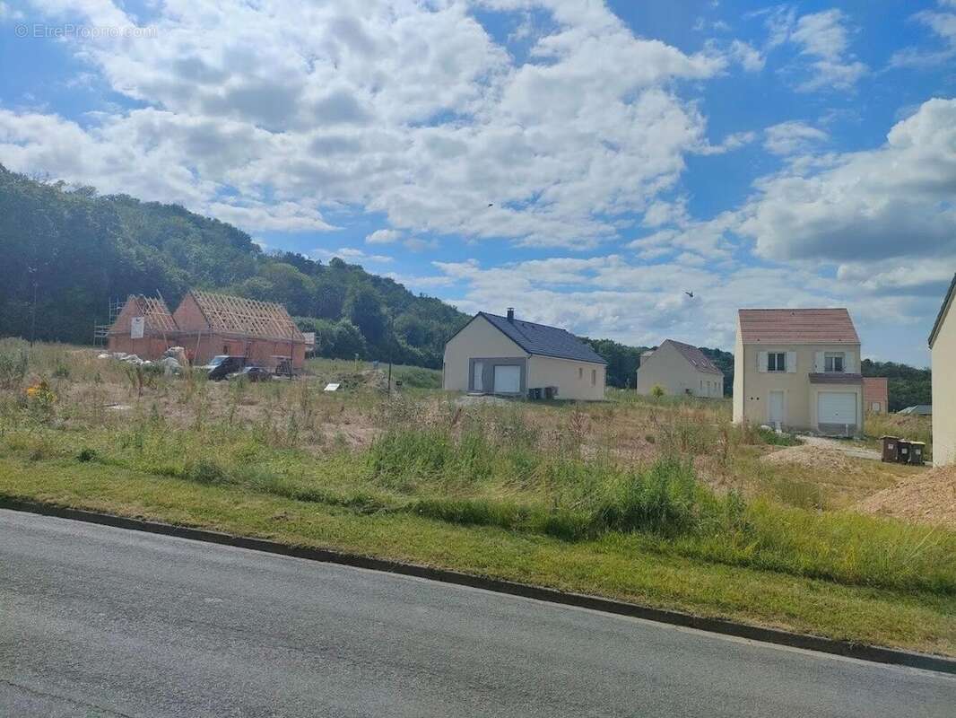 Photo 3 - Terrain à AUNEUIL