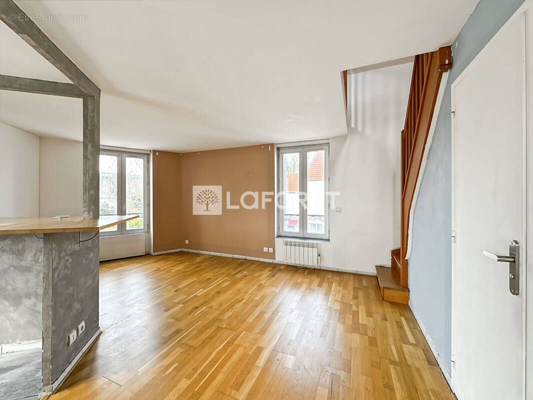 Appartement à MAISONS-ALFORT